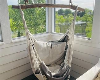 Hanging hammock 