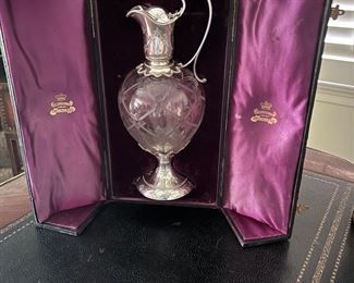 VERY RARE ELKINGTON ENGLISH ROYAL PRESENTATION TANKARD IN LEATHER CASE WITH SIGNED PURPLE SILK & VELVET INTERIOR. CUT GLASS & DOUBLE HALMARK STAMPINGS. 