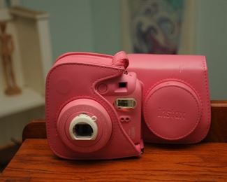 Fujifilm Instax Mini 11 Instant Camera - Blush Pink