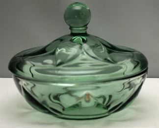 ELLIGANT GLASS CANDY DISH 
