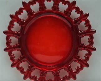DAILZELL VIKING GLASS YESTERYEARS CLASSIC RUBY RED RLEUR-DE-LIS LACE PATTERN