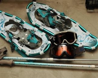 SNOWSHOE SET