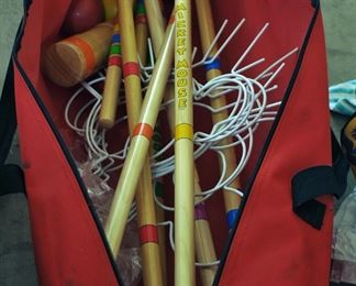 LIKE NEW IN ORIGINAL MARKED BAG: WALT DISNEY MICKEY MOUSE CROQUET SET WOOD COMPLETE.