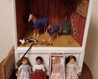 American Dolls And Barn Set