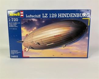 Luftschiff LZ 129 Hindenburg Plastic Model Kit