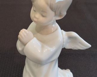 Lladro Chinese Angel #4536 Porcelain Figurine