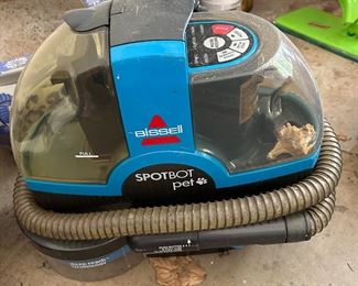 Bissell pet vac. 