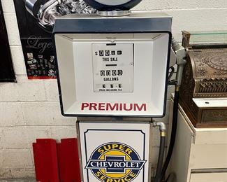 Full Size Operational Gas Pump w/ Lighted Globe. 'Chevrolet Super Service'