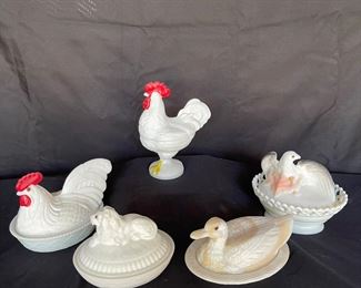 More Vintage Chicken Hen on Nest Westmoreland Milk Glass