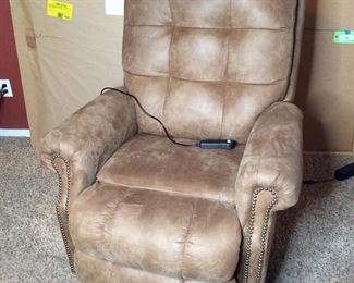 American Furniture Warehouse Catnapper Power Lift Chair
