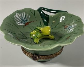 Limoges Frog On Lily Pad Box Signed
