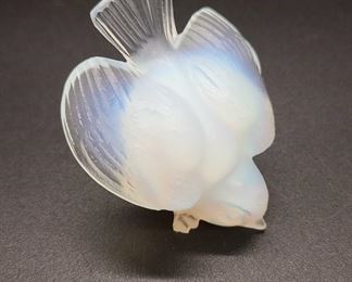 Sabino Sparrow Bird Opalescent Art Glass Paris France 2.5in