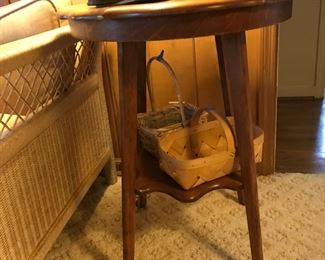 Gorgeous oak round side table