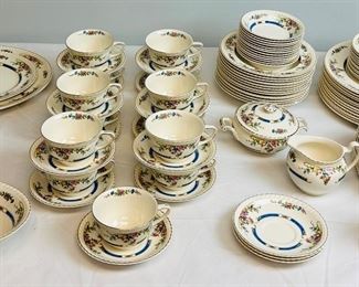 Nearly 100 Piece Johnson Brothers "Eastbourne" China Set in Like New Condition!
