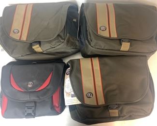 4 Medium Size Tamrac Camera Bags