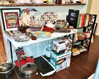 Kitchen Items, Dinnerware