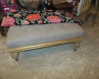 TUFTED OTTOMAN
