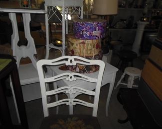 MISCELLANEOUS OCCASIONAL TABLE/PLANT STANDS