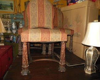 ARTS AND CRAFTS? TABLE AND 4 CHAIRS. WOOL PAISLEY FABRIC ON CHAIRS