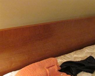 Rway mid-century full size bed