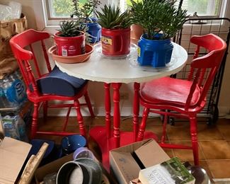 31 table chairs