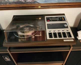 Zenith, Allegro solid state modular stereo complete with cabinet ans speakers