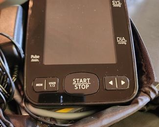 Walgreens blood pressure machine