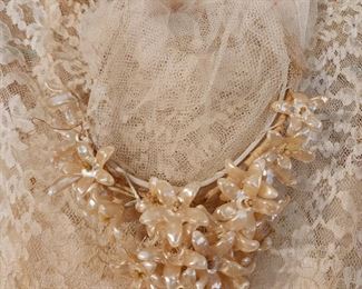 Veil that goes with the wedding dress