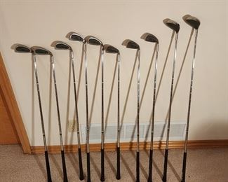 Lady Tour Golf clubs. 11 total