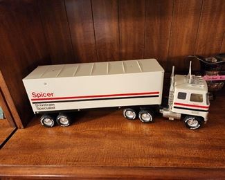 Toy semi truck
