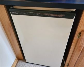 Whirlpool bar refrigerator
