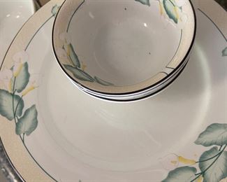 Lenox Casual Ware - 14 piece Place settings plus many serving pieces.  110 Pieces total.