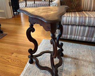 BUY IT NOW! $30 Small Triangular tri-leg table. (As-is). Damaged surface, cracked leg. 17"W x 23"H