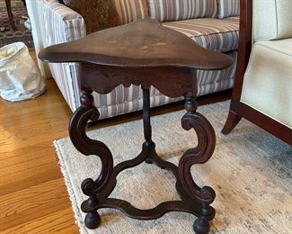 BUY IT NOW! $30 Small Triangular tri-leg table. (As-is). Damaged surface, cracked leg. 17"W x 23"H