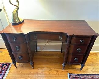 BUY IT NOW! $80. Vintage Drexel Desk