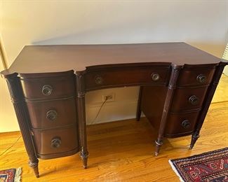 BUY IT NOW! $80. Vintage Drexel Desk