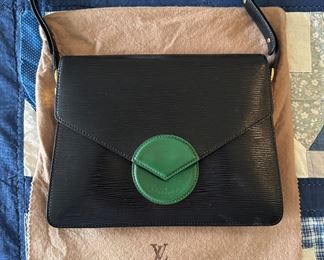 BUY IT NOW: $400 Louis Vuitton Epi Free Run Leather Shoulder Bag with Original Box. 