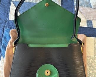  Louis Vuitton Epi Free Run Leather Shoulder Bag with Original Box. 