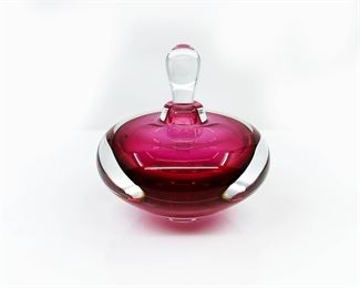 A64 VINTAGE 1996 GLASS PERFUME BOTTLE WITH FLAT BOTTOM BEAUTIFUL MAGENTA IN COLOR SIGNED