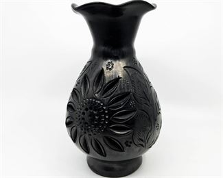 A76 VINTAGE OAXACAN MEXICO BLACK CLAY VASE WITH FLARED TOPSIMON LOPEXHAND CARVED