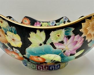 Signed Ling Nan Chinese Bowl With Gold Accents
Lot #: 73