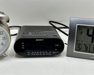 Vintage Solid Wood Rolltop Desk
Lot #: 2