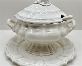 Vintage Italian Soup Tureen With Ladle & Platter (4 Pieces)
Lot #: 79