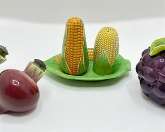 Vintage Salt & Pepper Shakers Including Corn With Matching Tray & Grape Covered Condiment Jar (6 Pieces)
Lot #: 81