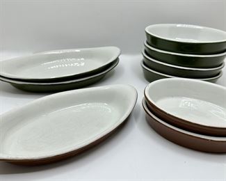 Vintage Hall Serving Dishes In 2 Sizes: 522 & 571 (9 Pieces)
Lot #: 54