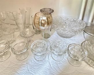 Over 20 Pieces Vintage Mixed Glassware: Wine Glasses, Dessert Cups, Crystal Bowl & More
Lot #: 142