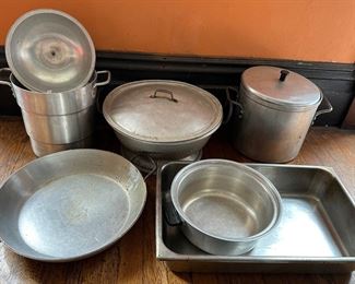 Restaurant Size Pots, Pans & Strainers
Lot #: 146