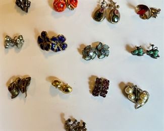 Over 12 Vintage Clip-On & Screw-On Earrings
Lot #: 174