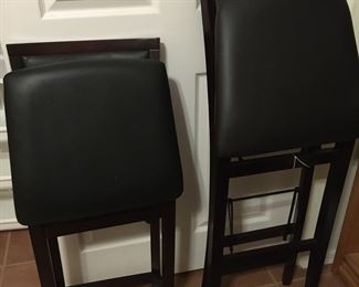 Folding bar stools