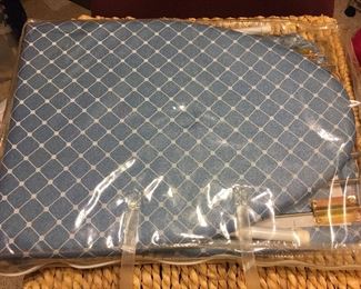 Folding ironing board